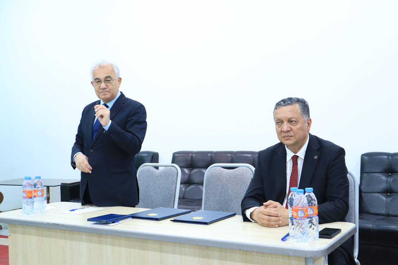 Открытие круглого стола и слово гостей